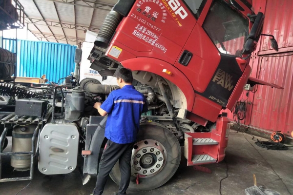 道路救援：长途货运车辆救援的特殊性